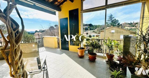 VILLA AVEC GARAGE ET TERRAIN