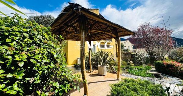 VILLA AVEC GARAGE ET TERRAIN