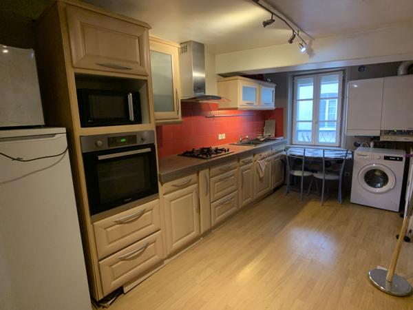 Appartement
                                                                                                                                                                                                                                                                                                                        1 pièce(s)                                                                                                                                                                                                                                                                                                                              36  m²