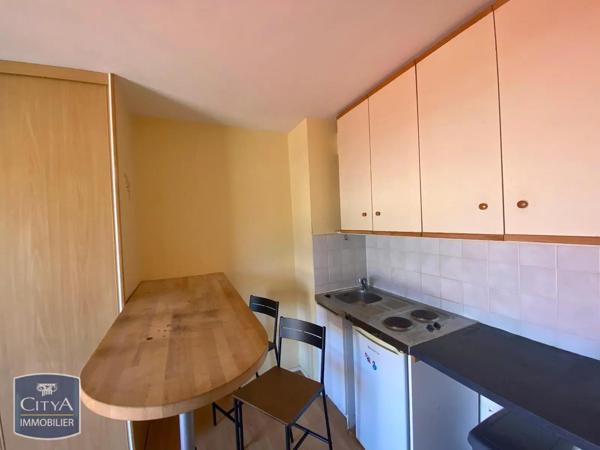 Appartement à louer 1 pièce 19.3m² Le Mans (72000)
