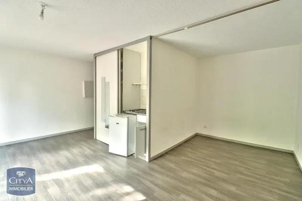 Appartement à louer 1 pièce 30.16m² Saint-Étienne (42100)