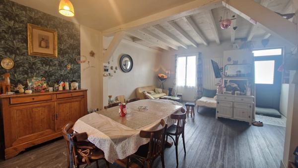 Maison - 9 pièces - 190 m²