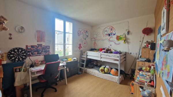 Maison - 9 pièces - 190 m²