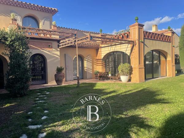 Perpignan, Maison 3 Chambres -  222 m² à vendre