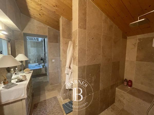 Perpignan, Maison 3 Chambres -  222 m² à vendre