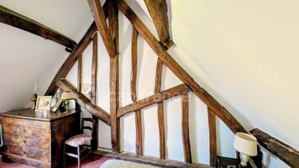 Héritage 1 849 ... Une maison de caractère rare et authentique de 135m², 5 chambres, 2 000m² de terrain, Serazereux (28)