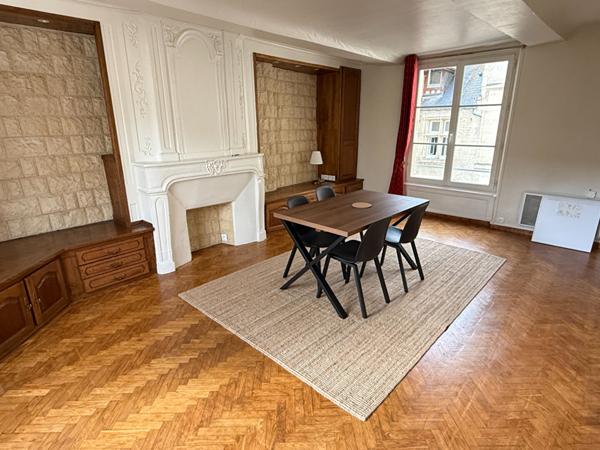 Appartement F2 57 m2  - Hyper Centre de CAEN - rue Saint Pierre
