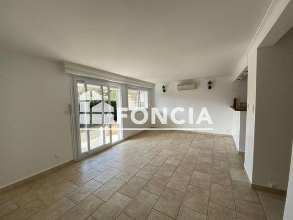 Location Appartement 2 pièces 49.12 m² - 206 RUE DU SOLEIL Frejus 83600