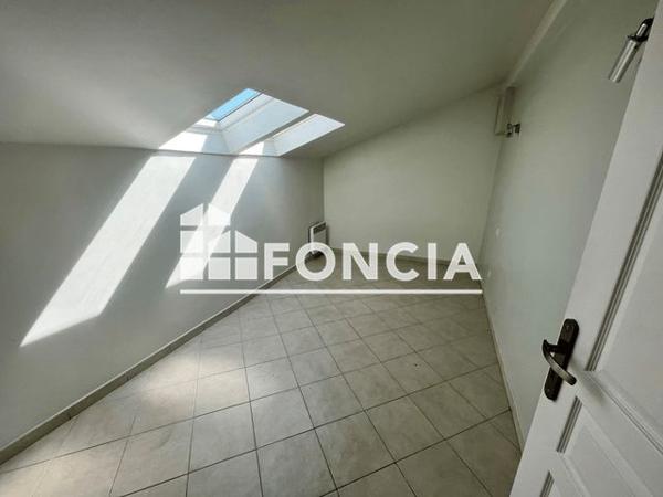 Location Appartement 4 pièces 75.39 m² - QUARTIER SAINT PONS LES MURES Port Grimaud 83310