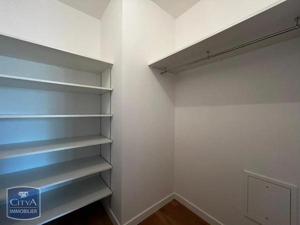 Appartement à louer 4 pièces 103.6m² Chartres (28000)