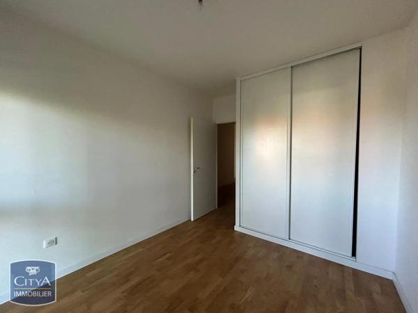 Appartement à louer 4 pièces 103.5m²
