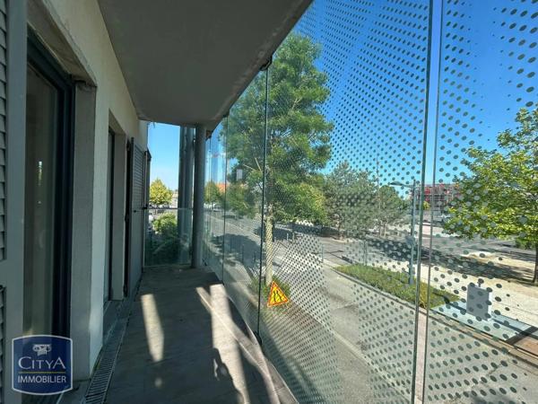 Appartement à louer 4 pièces 103.5m²