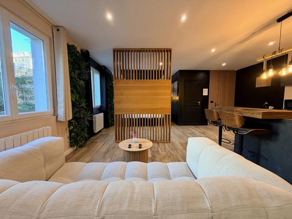 Appartement 1 pièce 53 m2