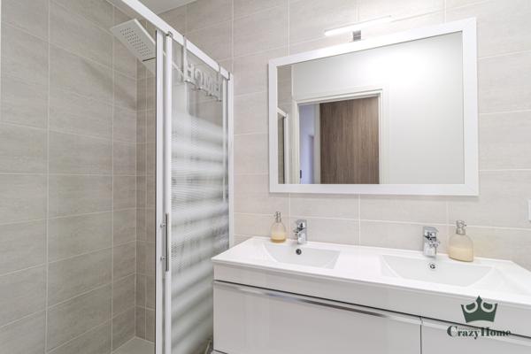 Appartement
                                                                                                                                                                                                                                                                                                                        4 pièce(s)                                                                                                                                                                                                          3 chambre(s)                                                                                                                                                                                                          110.3  m²