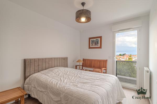 Appartement
                                                                                                                                                                                                                                                                                                                        4 pièce(s)                                                                                                                                                                                                          3 chambre(s)                                                                                                                                                                                                          110.3  m²