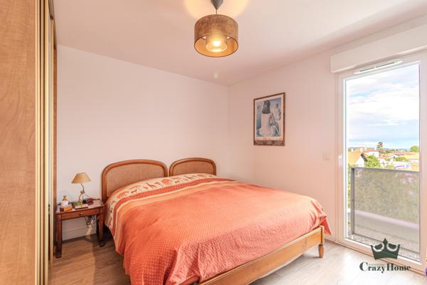 Appartement
                                                                                                                                                                                                                                                                                                                        4 pièce(s)                                                                                                                                                                                                          3 chambre(s)                                                                                                                                                                                                          110.3  m²