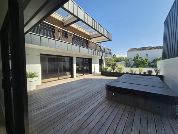 Maison 7 pièce(s) 4 chambre(s) 212.56 m²