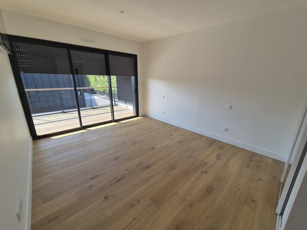 Maison 7 pièce(s) 4 chambre(s) 212.56 m²