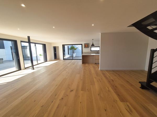 Maison 7 pièce(s) 4 chambre(s) 212.56 m²