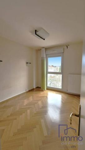 Appartement 5 pièces                                        - 42000 Saint-Étienne Réf : 2588-CIFVFOREZVELAY