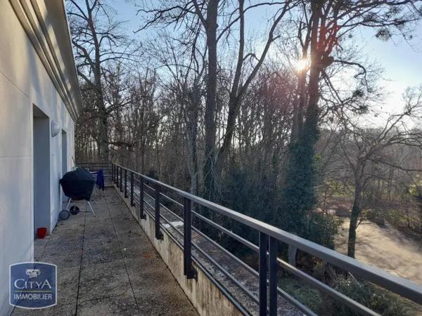 Appartement à louer 4 pièces 93m² Saint-Jean-de-Braye (45800)