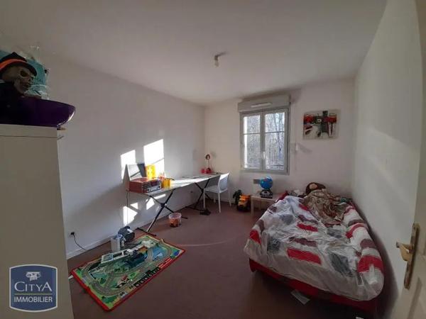 Appartement à louer 4 pièces 93m² Saint-Jean-de-Braye (45800)