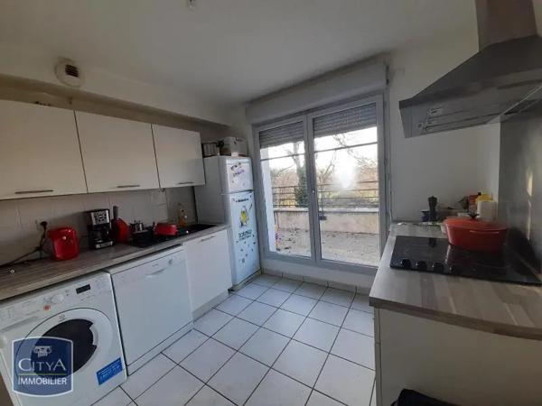 Appartement à louer 4 pièces 93m² Saint-Jean-de-Braye (45800)