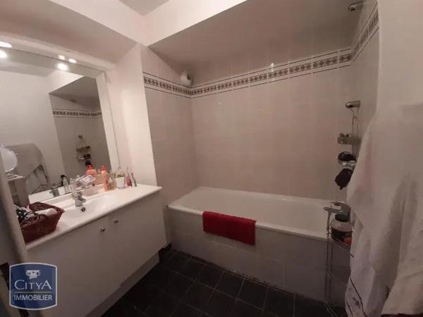 Appartement à louer 4 pièces 93m² Saint-Jean-de-Braye (45800)