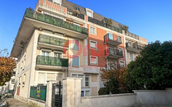 Appartement à vendre    3 pièces • 61,15 m2 Les Pavillons-sous-Bois