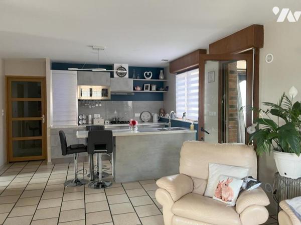 ENSEMBLE IMMOBILIER AVEC DEUX LOGEMENTS