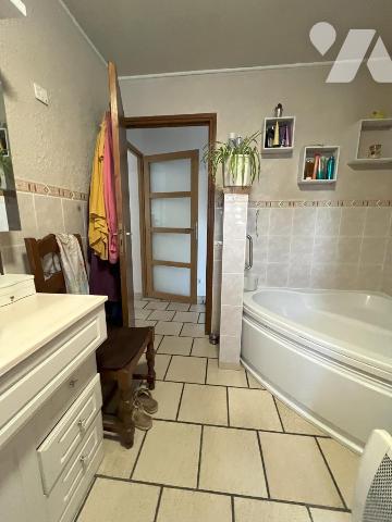 ENSEMBLE IMMOBILIER AVEC DEUX LOGEMENTS