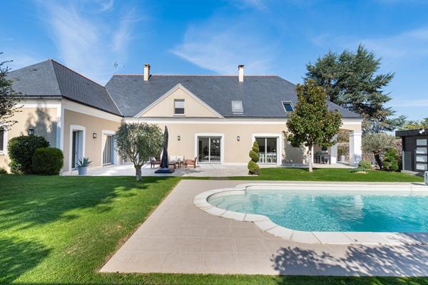 Maison contemporaine à 12 min d'Angers Rives du loir en anjou