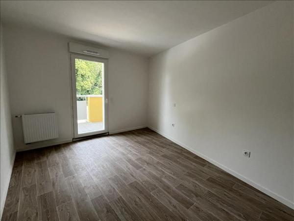 Appartement à louer 763 € CC JOUE LES TOURS 3 p 62 m² DPE C