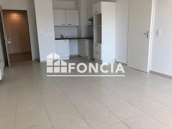 Location Appartement 2 pièces 43.52 m² - 52 RUE DE CANNES Cannes 06400