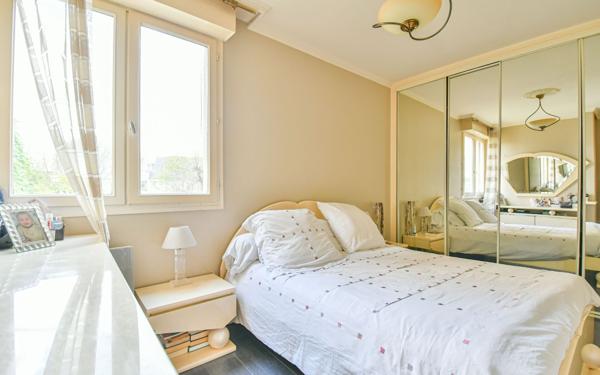 Appartement à vendre    4 pièces • 108 m2 Romainville