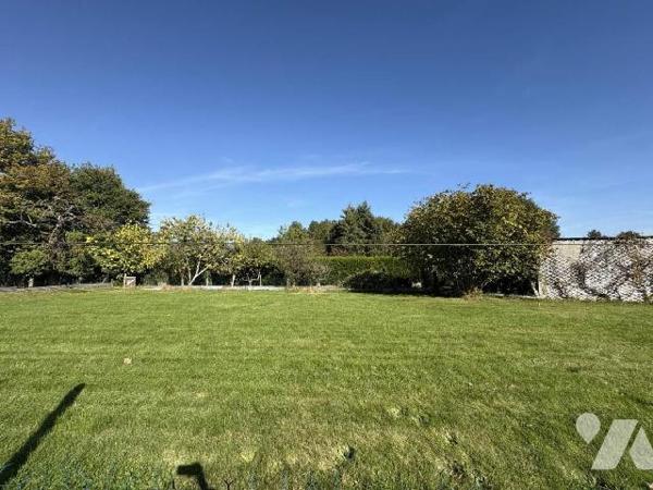 PACE, Maison d'habitation - PACE - Campagne à 3km du centre-bourg
Longère de 111m² de plain-pie...