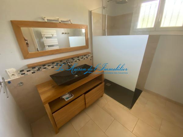 QUISSAC , maison de type F5 avec garage et piscine sur 3921 m²
