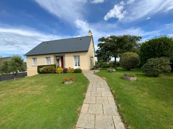 Maison Sourdeval 5 pièce(s) avec jardin