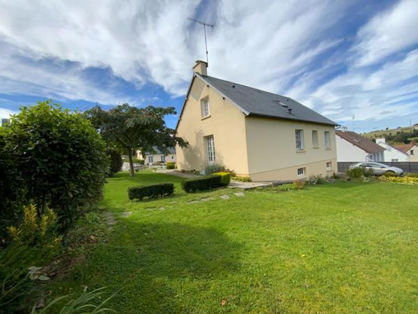 Maison Sourdeval 5 pièce(s) avec jardin