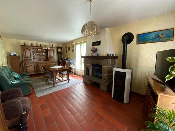 Maison Sourdeval 5 pièce(s) avec jardin