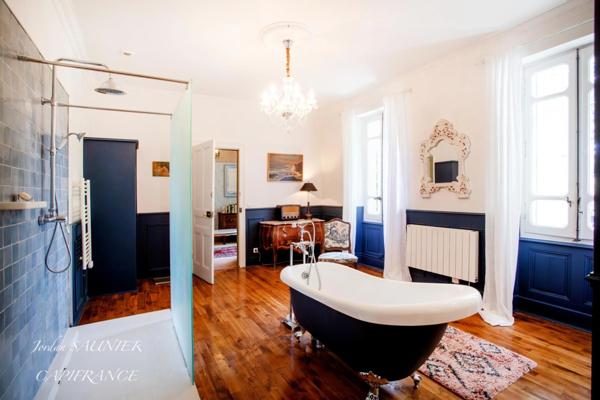 Propriété à vendre 14 pièces proche de CASTRES (81)