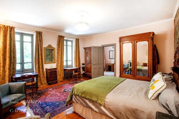 Propriété à vendre 14 pièces proche de CASTRES (81)