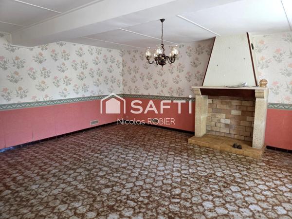 Maison en pierre, dépendances, quatre chambres, jardin !!