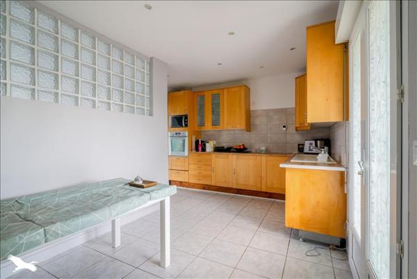 Maison à vendre |  Castelnau-d'Estrétefonds |  6 pièces | 143 m²