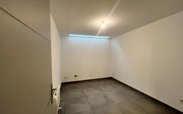 Appartement à vendre    3 pièces • 56 m2 Nîmes