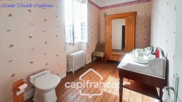 Dpt Sarthe (72), à vendre LA CHAPELLE GAUGAIN maison P8 de 208 m² - Terrain + de 2hectares