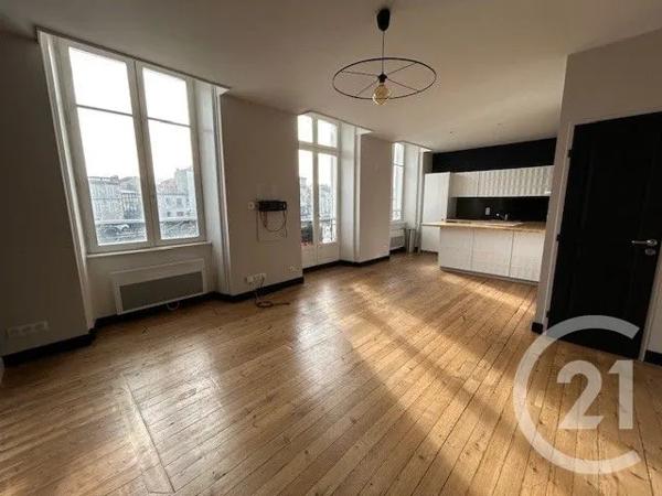 Appartement T2 à vendre  3 pièces - 55 m 2   LA ROCHELLE  - 17