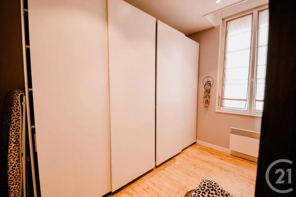 Appartement T2 à vendre  3 pièces - 55 m 2   LA ROCHELLE  - 17