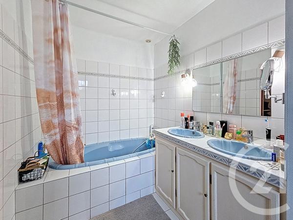 Maison à vendre  6 pièces - 130 m2 VOUNEUIL SOUS BIARD - 86