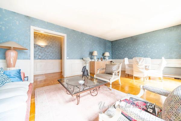 Appartement Paris 3 pièces 72m2 Michel Bizot